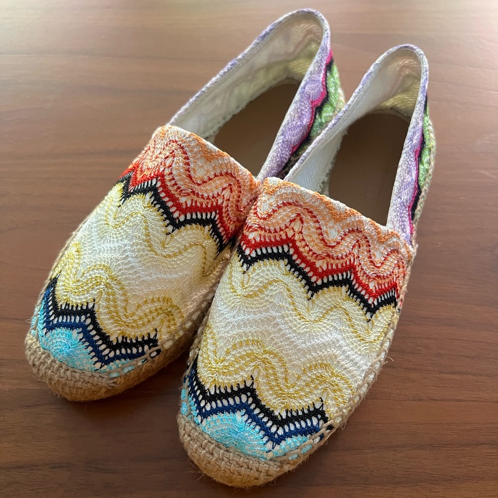 Never been worn - Missoni Espadrilles size 36, US 5.5 with box and shoe bag